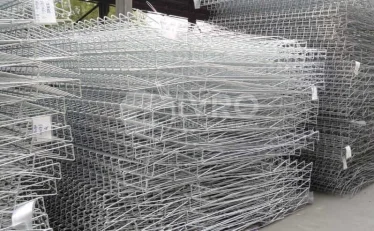 Perbedaan Finishing Electroplating dan Hot Dip Galvanized pada Pagar BRC