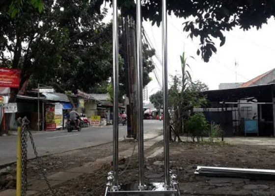 Tiang Bendera Tiang Bendera 1 tiang_bendera_pataka_stainless_pesanan_pt_sekar_cahaya_teknik_di_bekasi_2